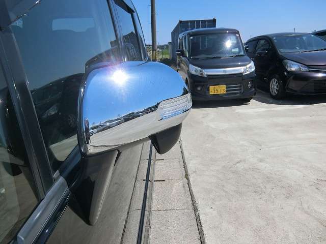 Toyota Voxy 8