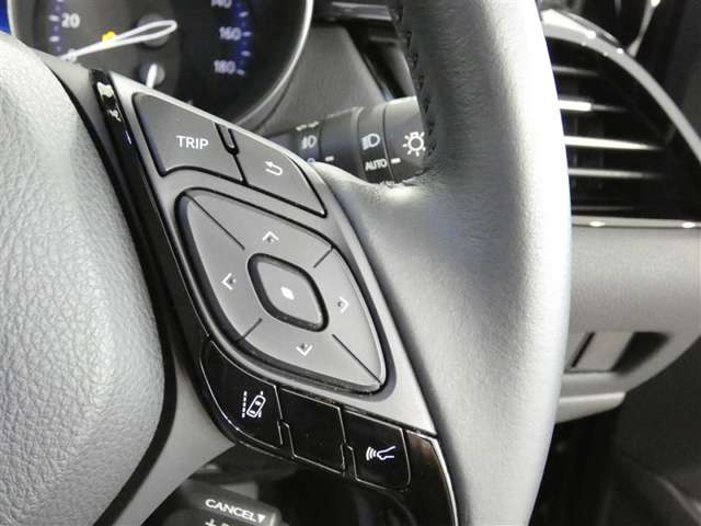 Toyota C-HR 11