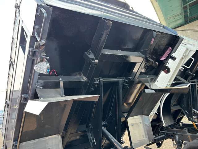 Mitsubishi Fuso Canter 12