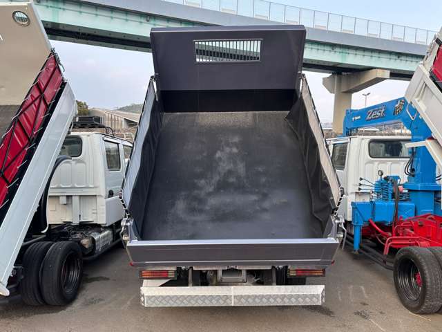 Mitsubishi Fuso Canter 5