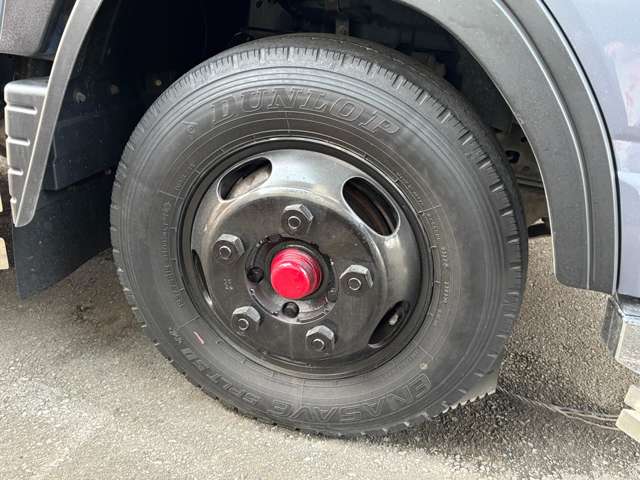 Mitsubishi Fuso Canter 9