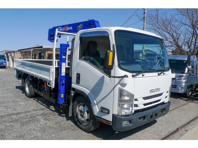 Isuzu Elf 6