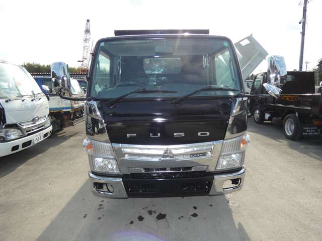 Mitsubishi Fuso Canter 4