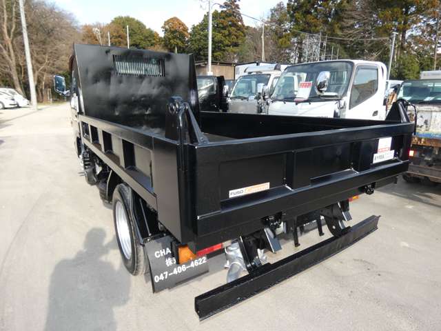 Mitsubishi Fuso Canter 7