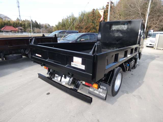 Mitsubishi Fuso Canter 9