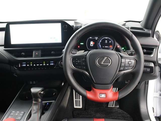 Lexus UX 5