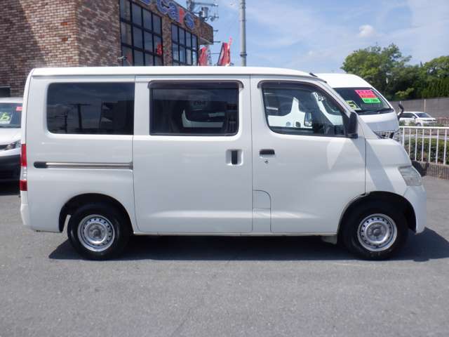 Toyota Town Ace Van 11
