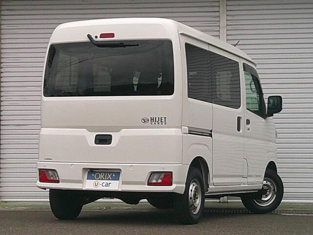 Daihatsu Hijet Cargo 3