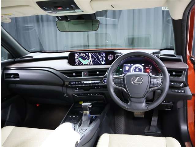 Lexus UX 5