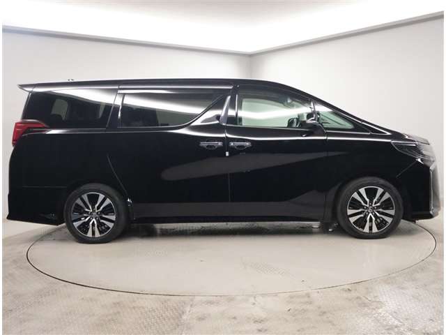 Toyota Alphard 2