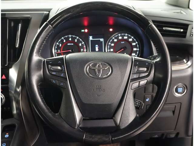 Toyota Alphard 6