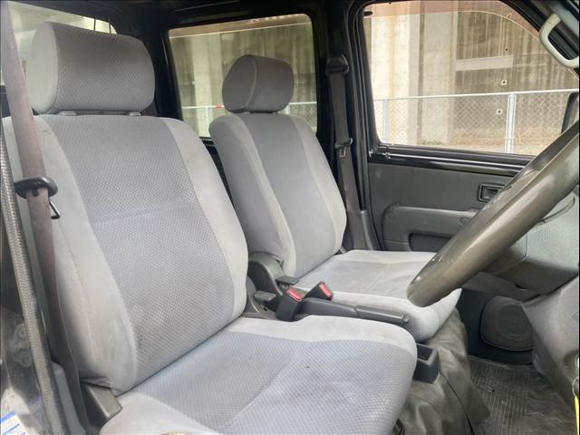 Daihatsu Hijet Deck Van 3