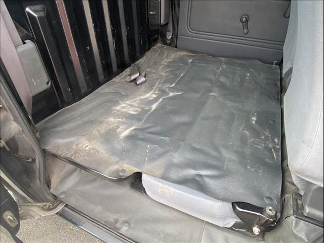 Daihatsu Hijet Deck Van 8