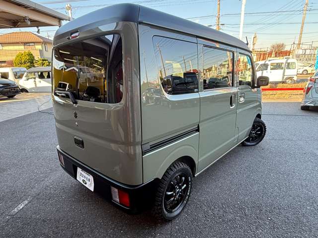 Suzuki Every 12