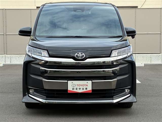Toyota Noah 2