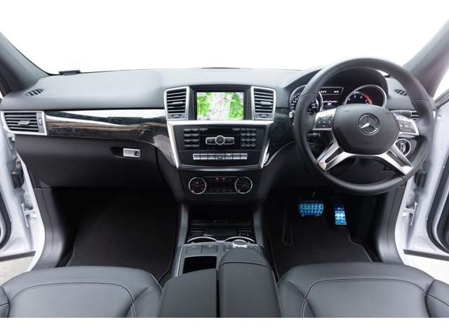 Mercedes-Benz MClass 2