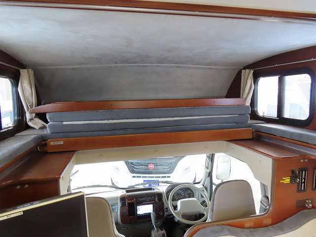 Toyota Camroad 8
