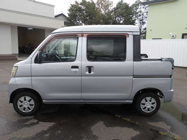 Daihatsu Hijet Deck Van 4