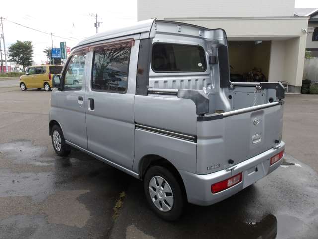 Daihatsu Hijet Deck Van 5