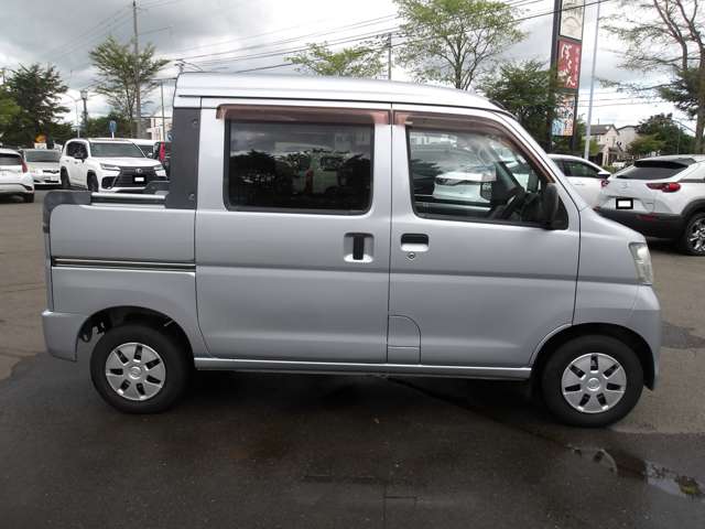 Daihatsu Hijet Deck Van 8
