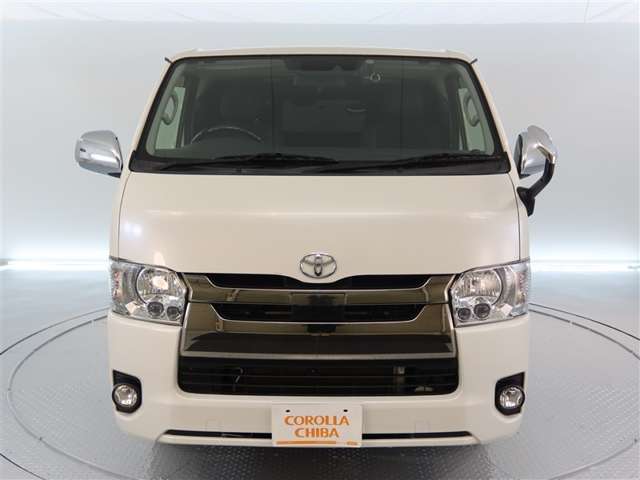 Toyota Hiace Van 2