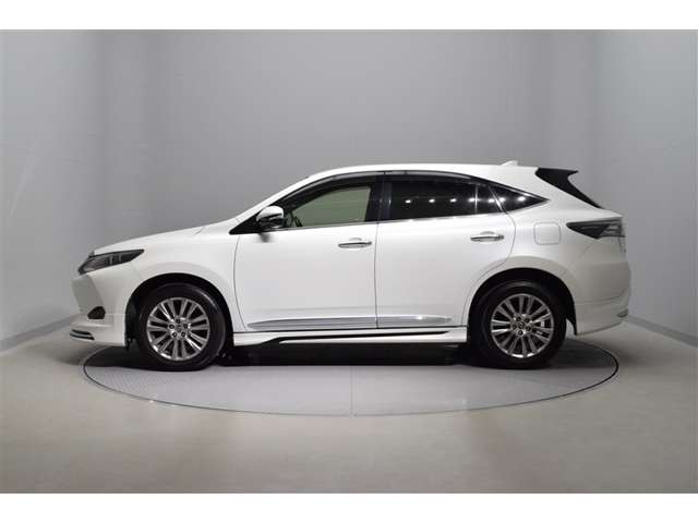 Toyota Harrier 4