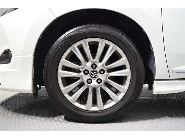 Toyota Harrier 10