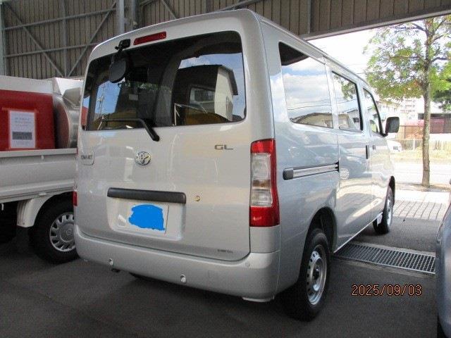 Toyota Town Ace Van 3