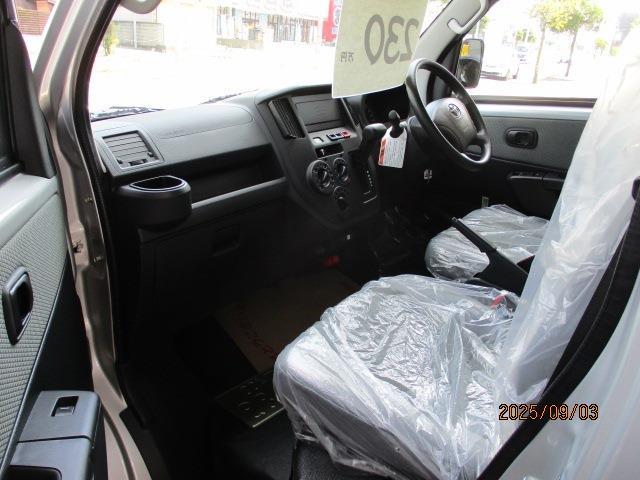 Toyota Town Ace Van 6