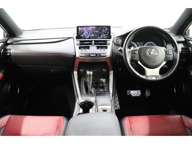 Lexus NX 8