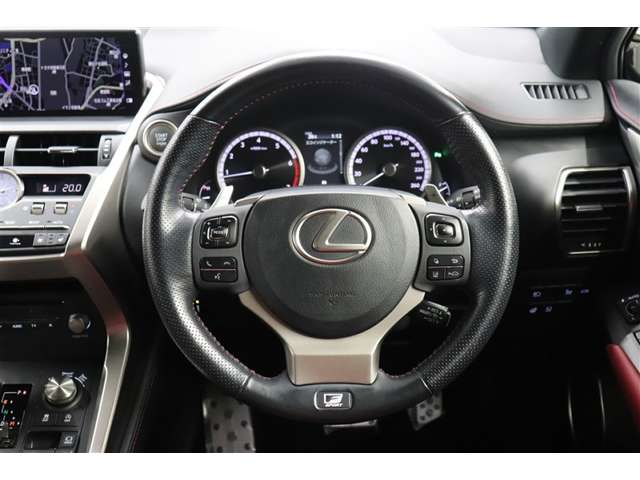 Lexus NX 9