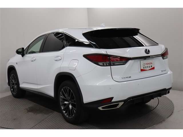 Lexus RX 7