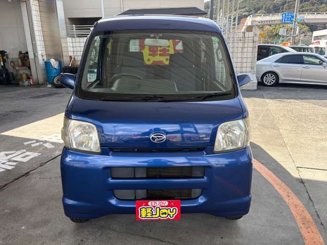 Daihatsu Hijet Cargo 2