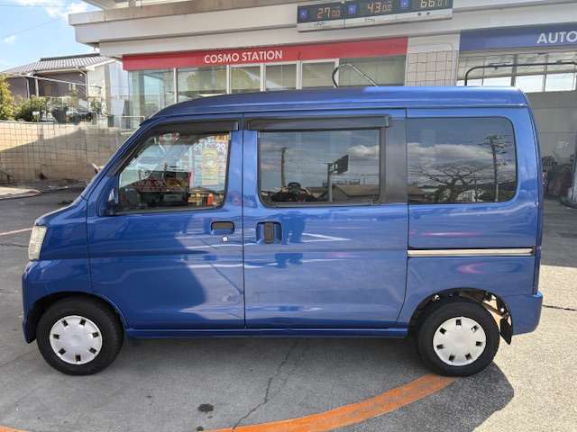 Daihatsu Hijet Cargo 4