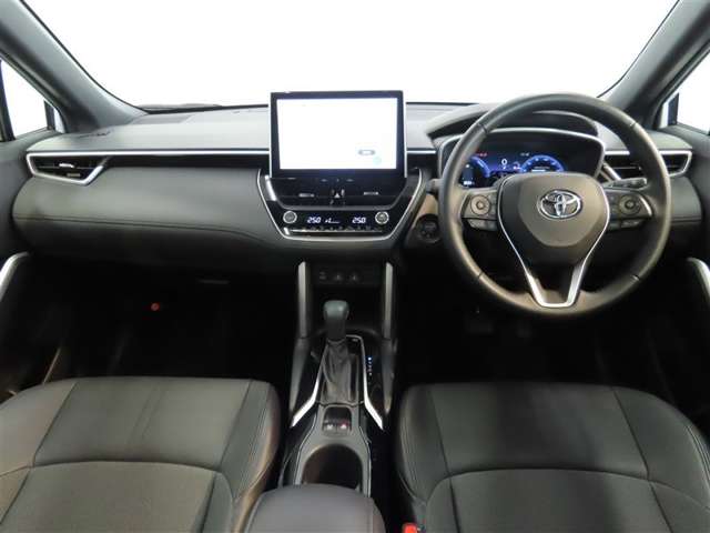 Toyota Corolla Cross 12