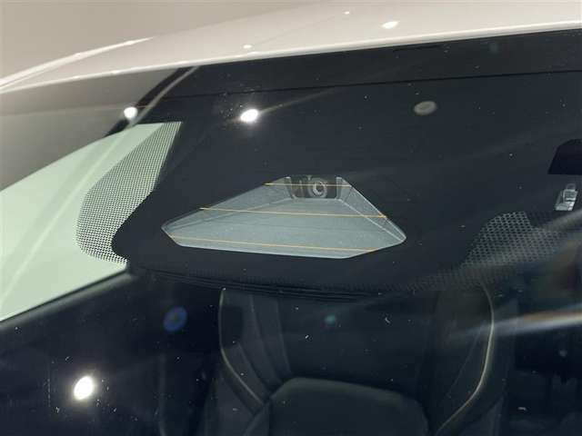 Toyota Crown Crossover 4