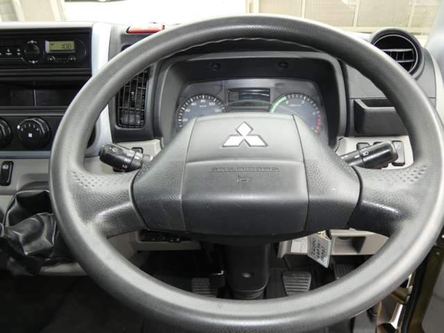 Mitsubishi Fuso Canter 13