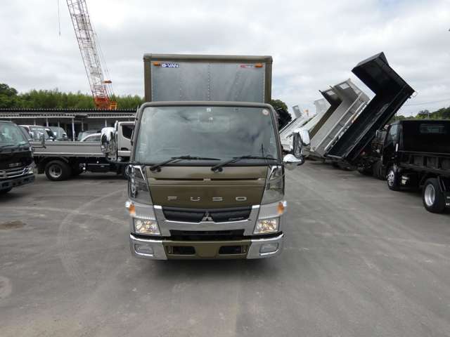 Mitsubishi Fuso Canter 4
