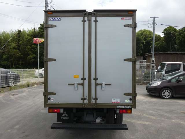 Mitsubishi Fuso Canter 7