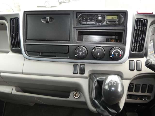 Mitsubishi Fuso Canter 11