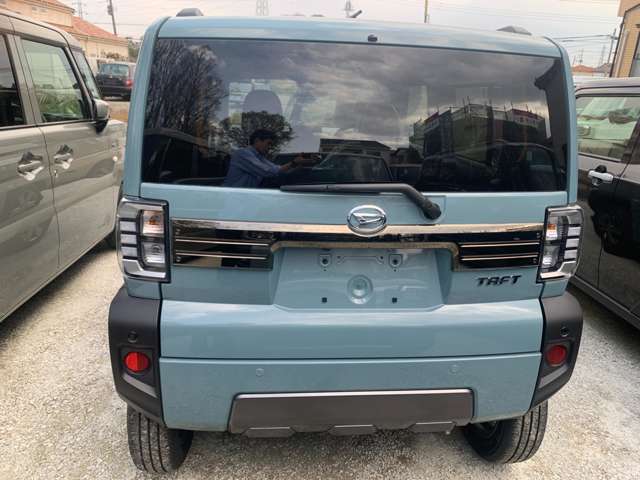 Daihatsu Taft 7