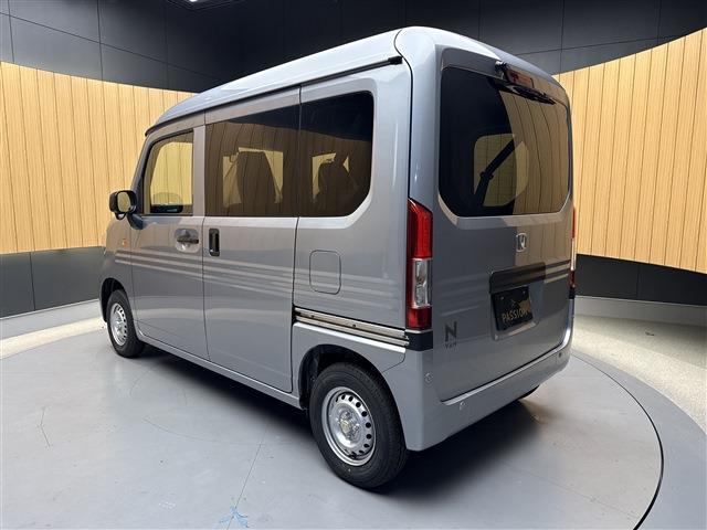 Honda N-VAN 11