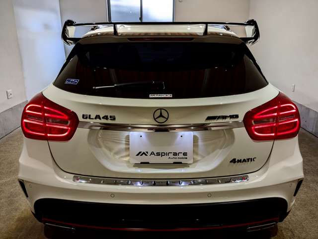 Mercedes-Benz GLA-Class 11