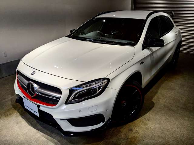 Mercedes-Benz GLA-Class 4