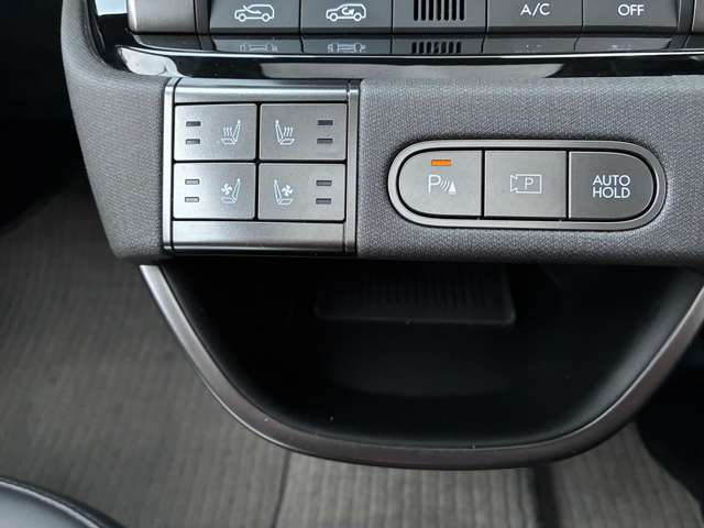 Hyundai インスター 10