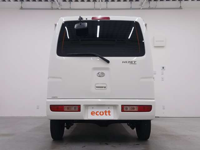 Daihatsu Hijet Cargo 12