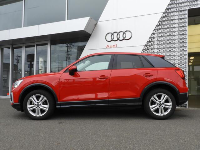 Audi Q2 3
