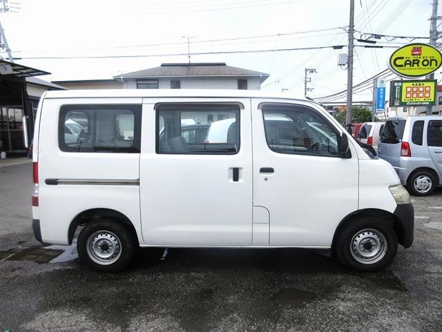 Toyota Town Ace Van 7