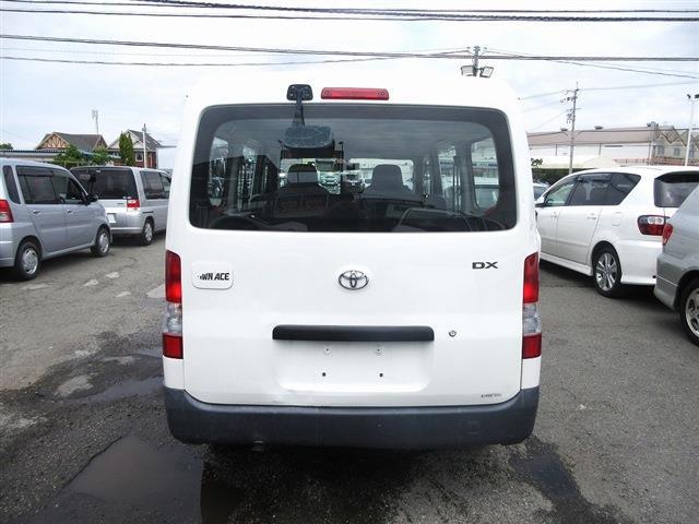 Toyota Town Ace Van 8