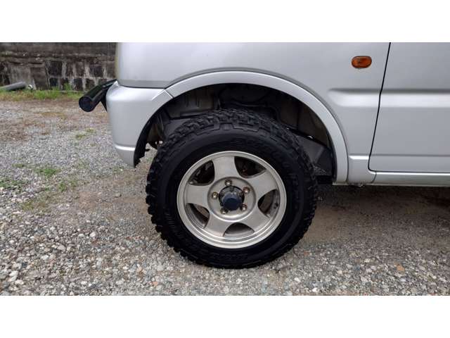Mazda AZ-オフロード 9